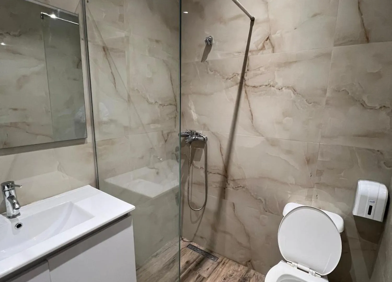 Atlantid Hospitality Hotel Qeparo