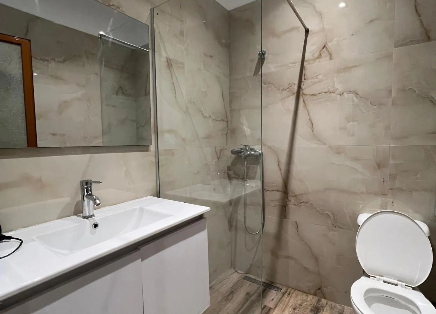 Atlantid Hospitality Hotel Qeparo